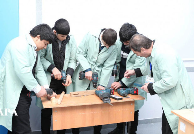 "Təhsil haqqında" və “Peşə təhsili haqqında” qanunlarda dəyişiklik edilib 