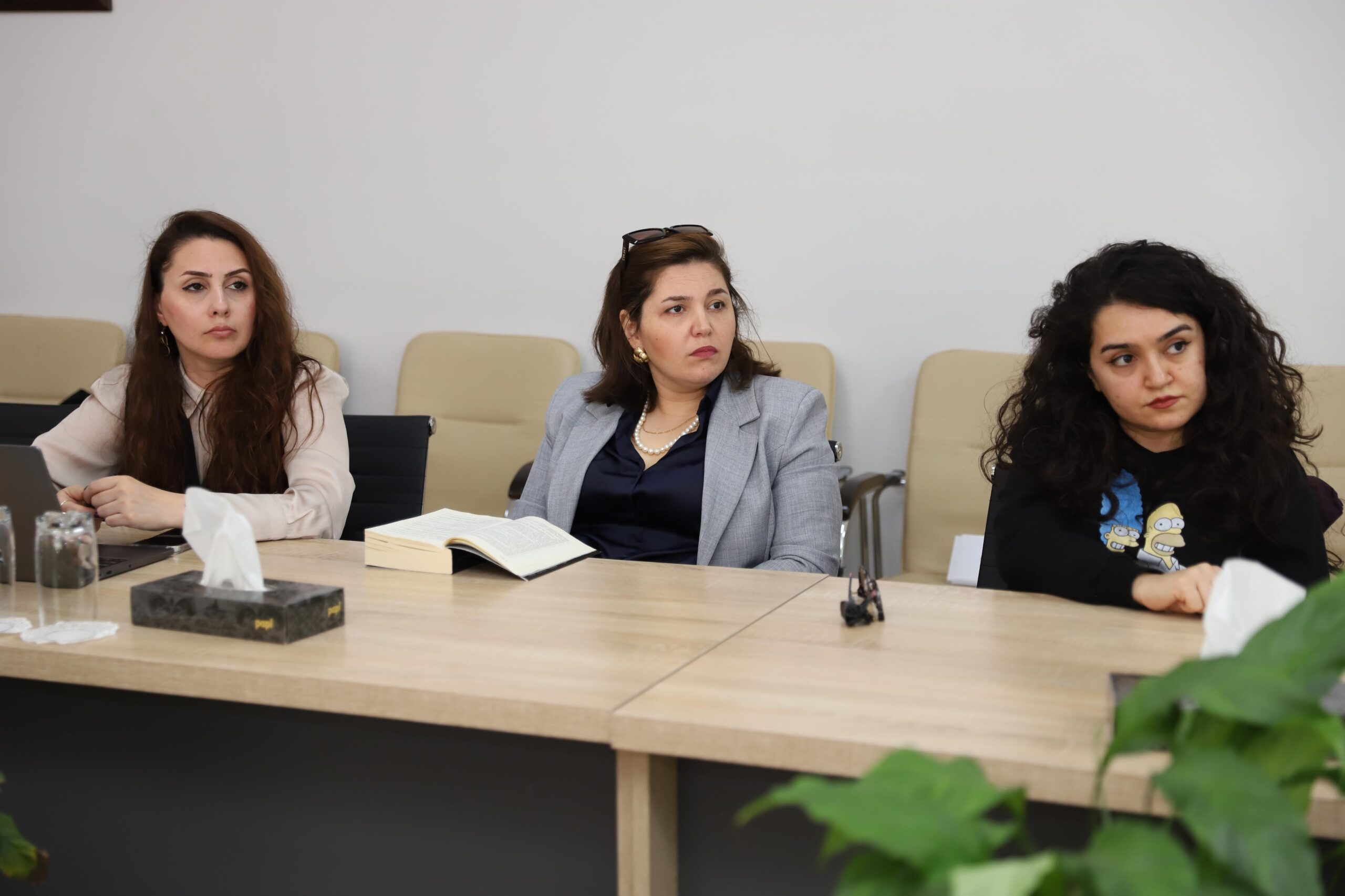 Təhsil İnstitutunda elmi seminar keçirilib