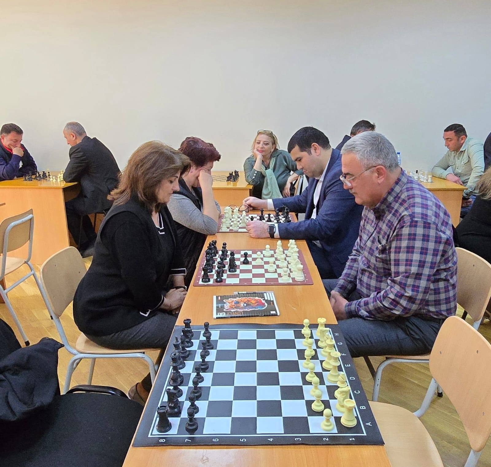 Təhsil işçiləri arasında şahmat turniri keçirilir