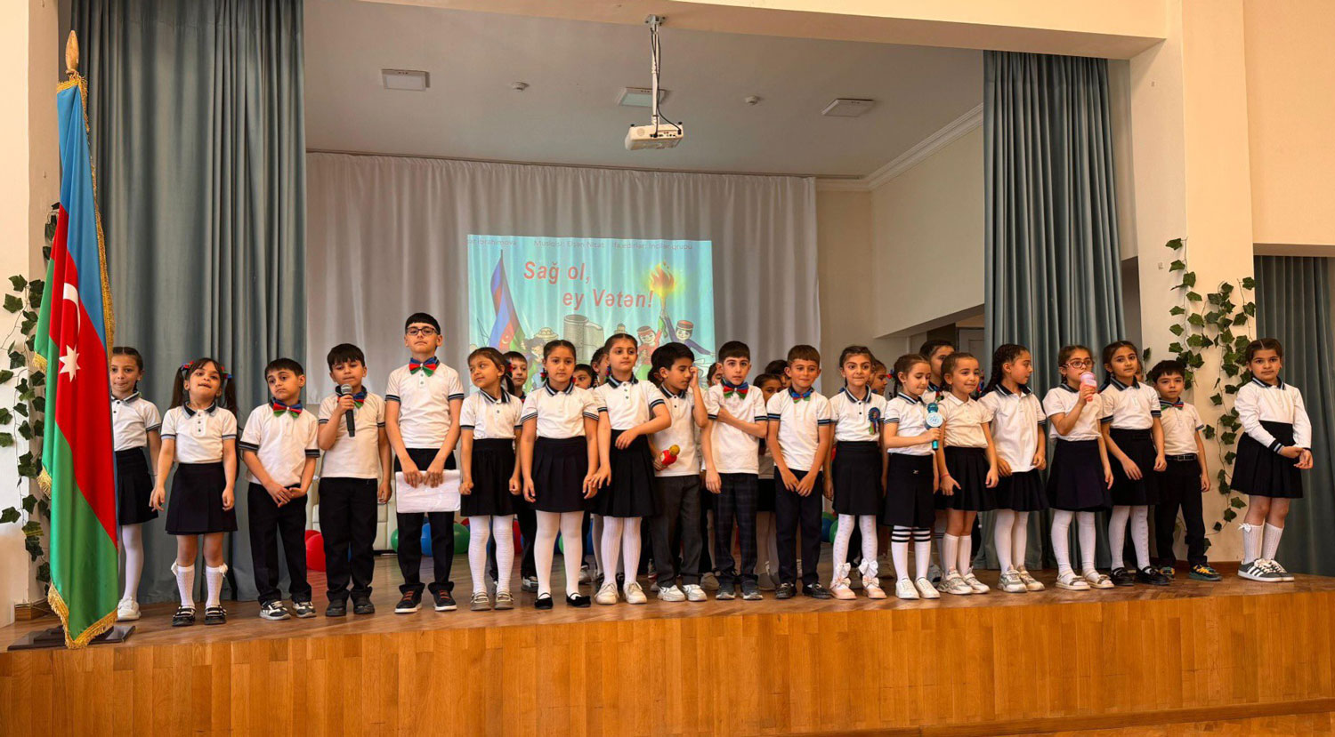 Təhsil müəssisələrində Müstəqillik Günü qeyd olunub