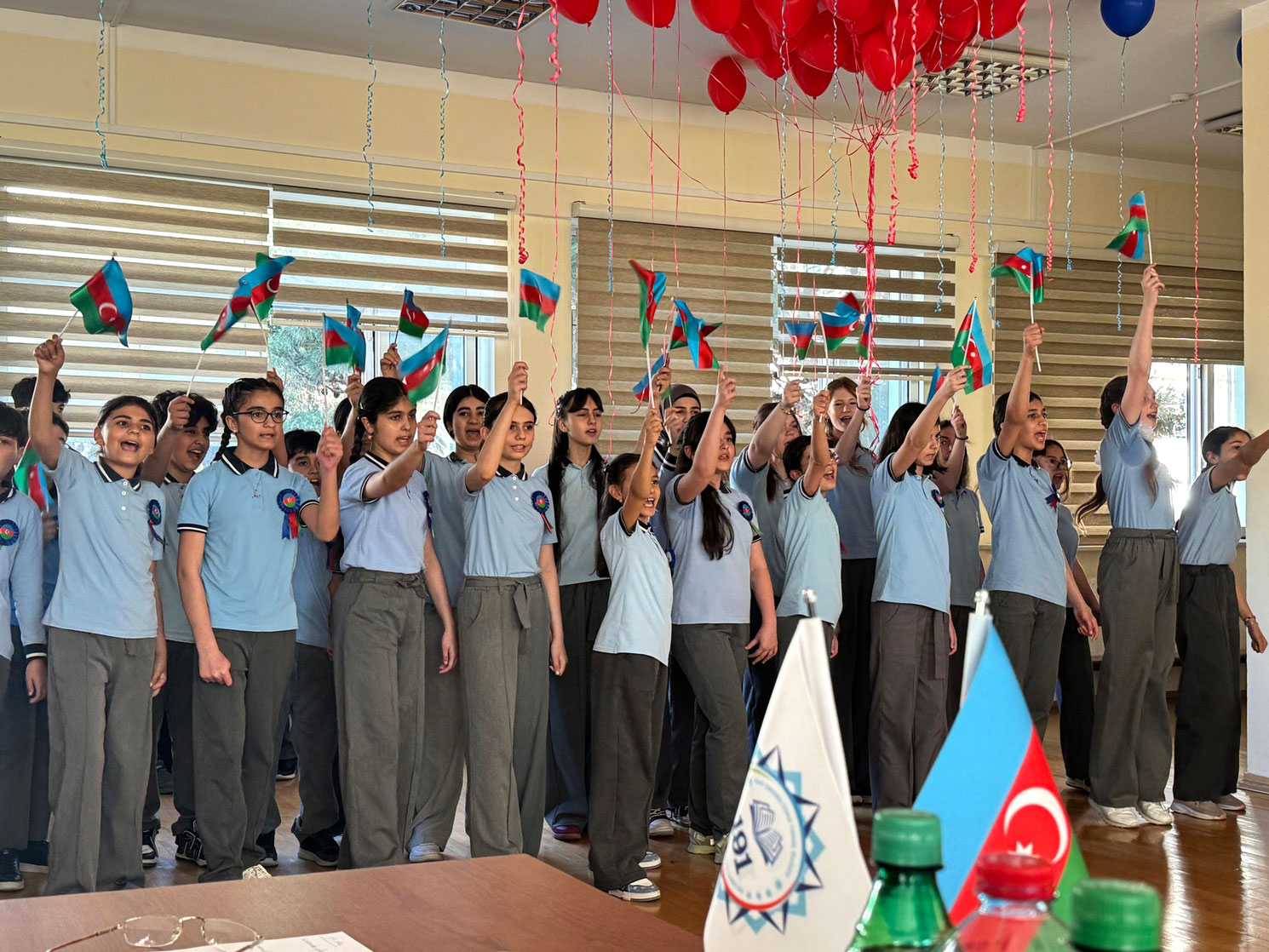 Təhsil müəssisələrində Müstəqillik Günü qeyd olunub