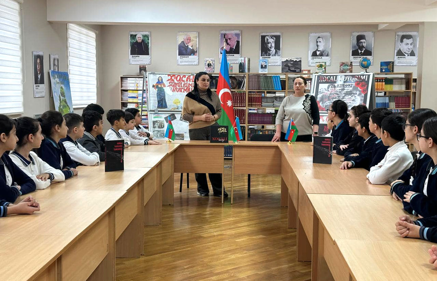 Təhsil müəssisələrində Xocalı qurbanları yad edilib