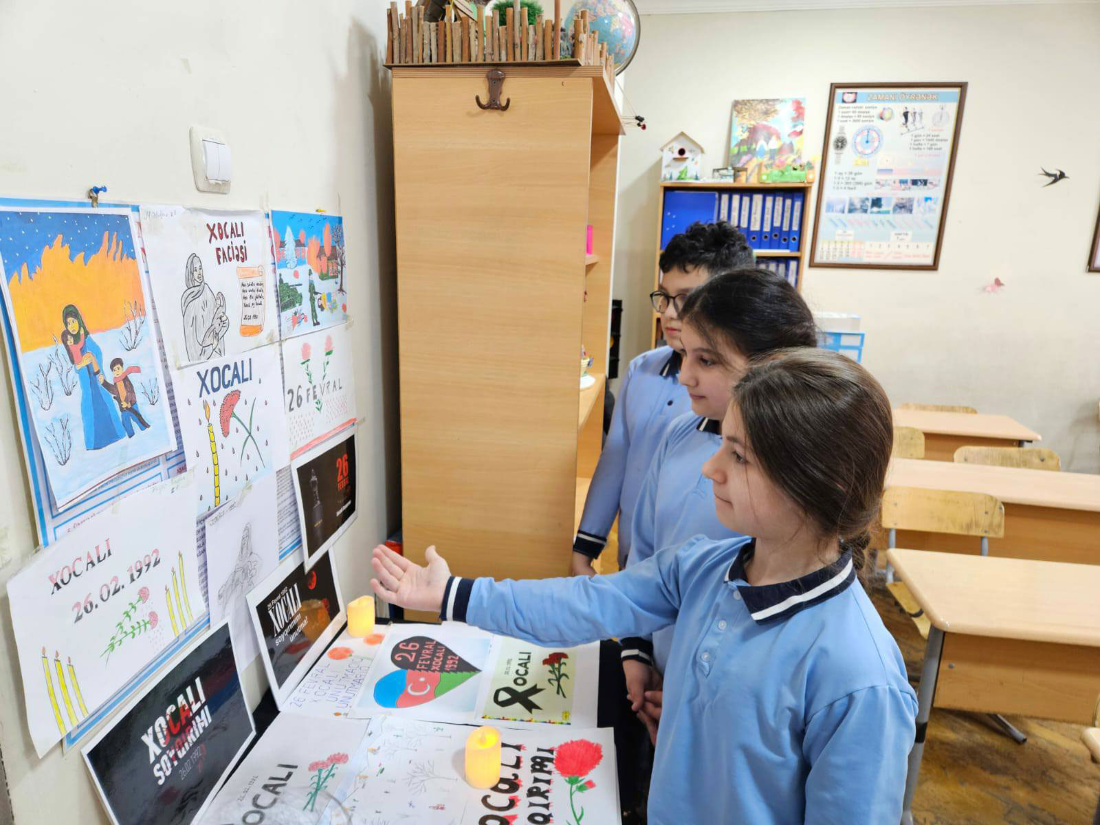 Təhsil müəssisələrində Xocalı qurbanları yad edilib