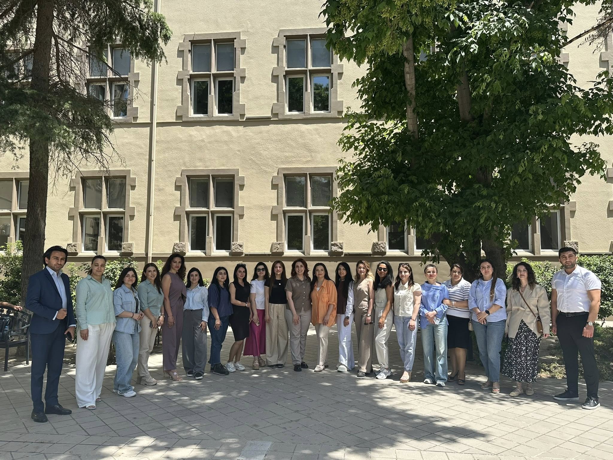 "Təhsil sistemində uşaq müdafiəsi və təhlükəsizliyi" mövzusunda təlimlər keçirilib