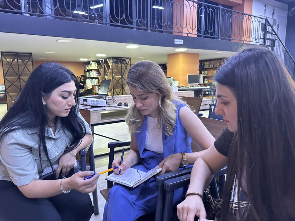 "Təhsil sistemində uşaq müdafiəsi və təhlükəsizliyi" mövzusunda təlimlər keçirilib