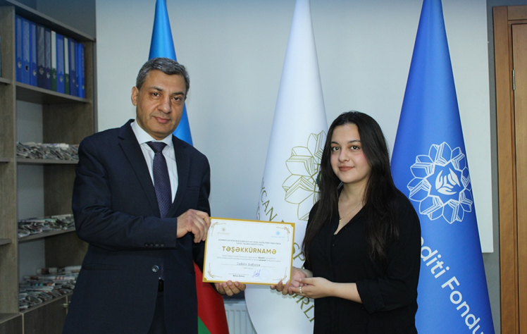 Təhsil Tələbə Krediti Fondu könüllüləri təltif olunub