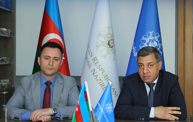 Təhsil Tələbə Krediti Fondu könüllüləri təltif olunub