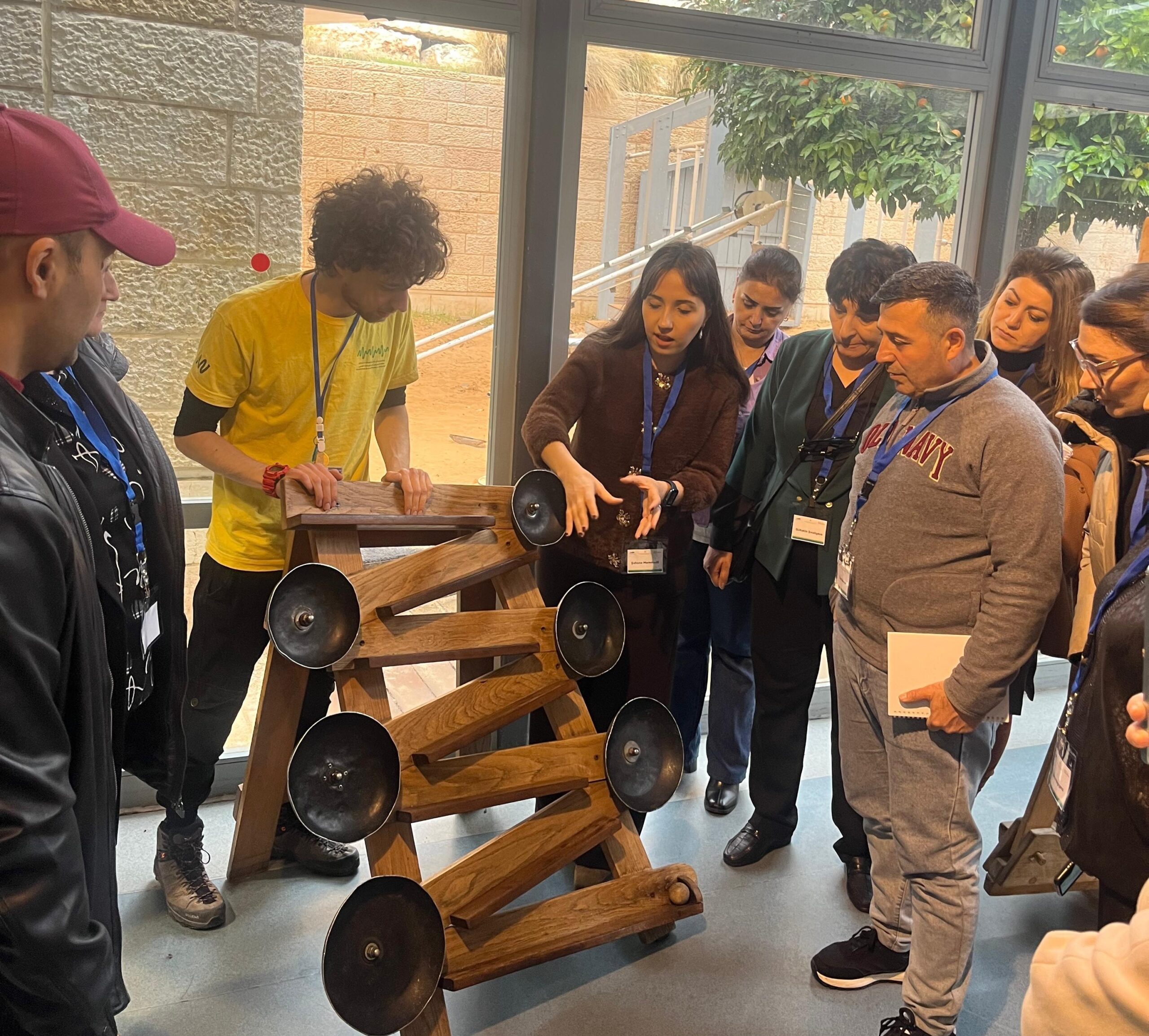 “Təhsildə liderlik” mövzusunda təlimlər davam edir