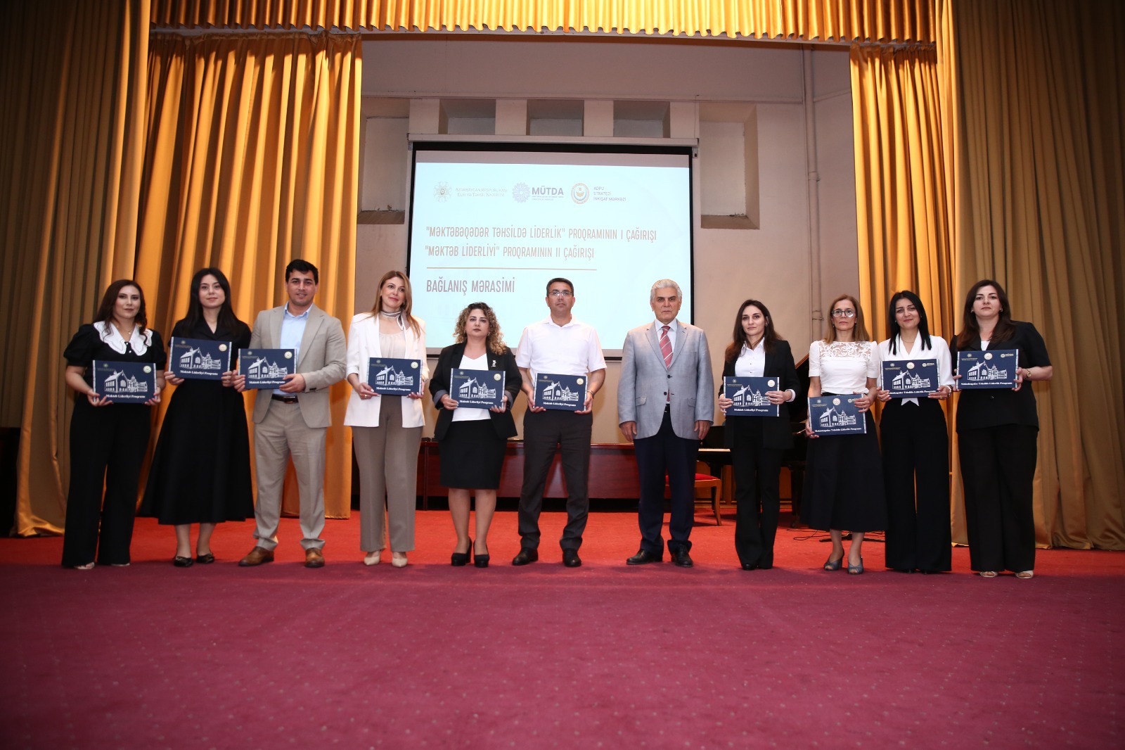 Təhsildə liderliyə gedən yol – REPORTAJ