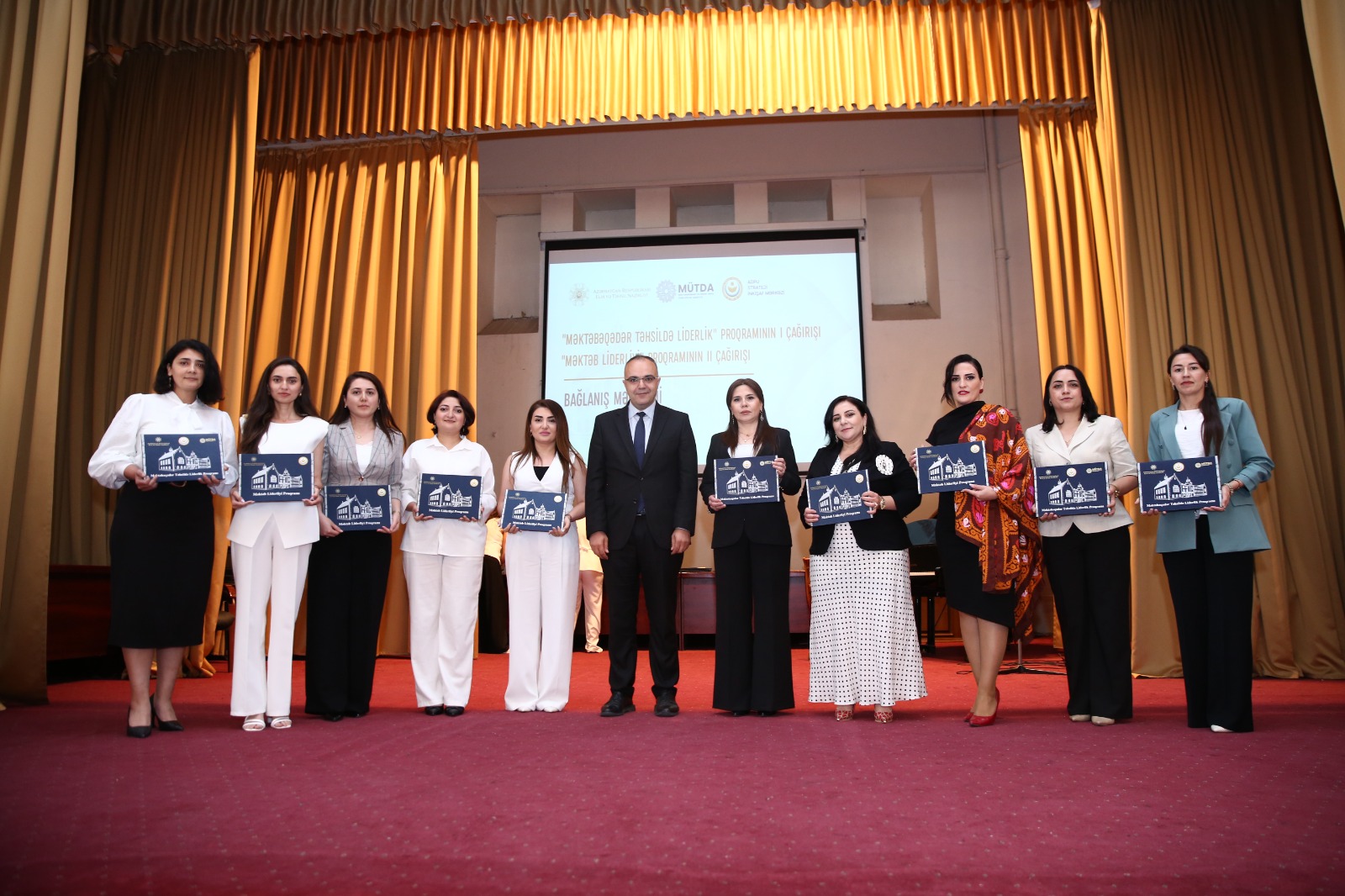 Təhsildə liderliyə gedən yol – REPORTAJ