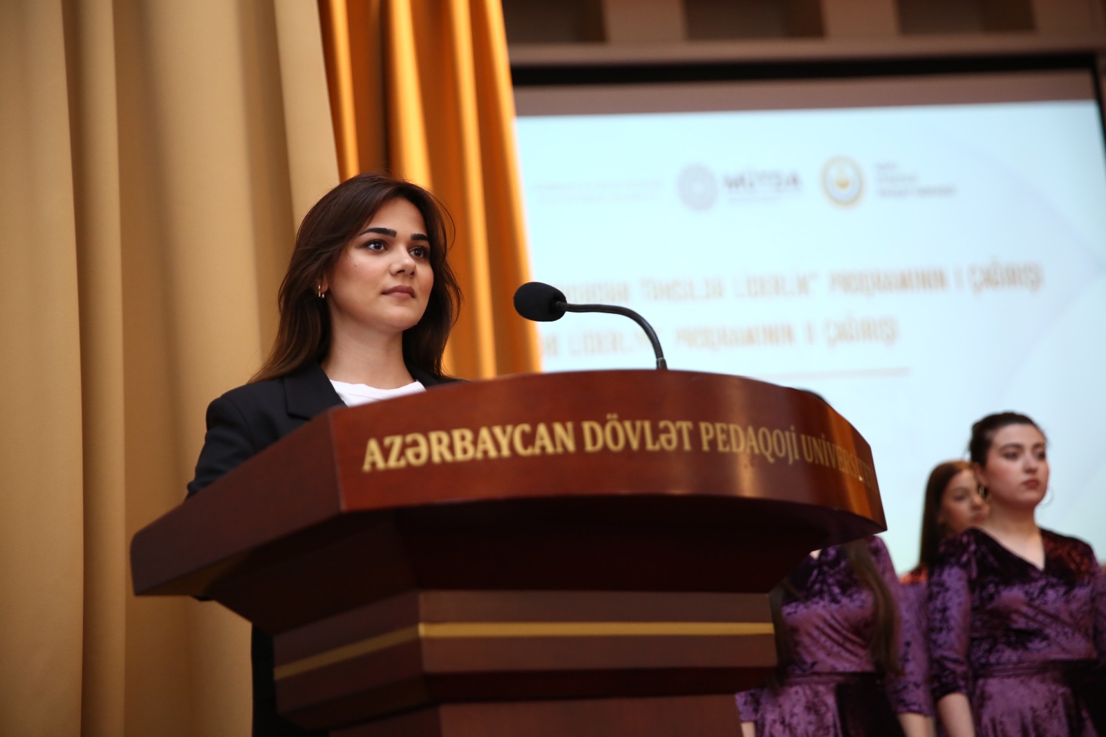 Təhsildə liderliyə gedən yol – REPORTAJ