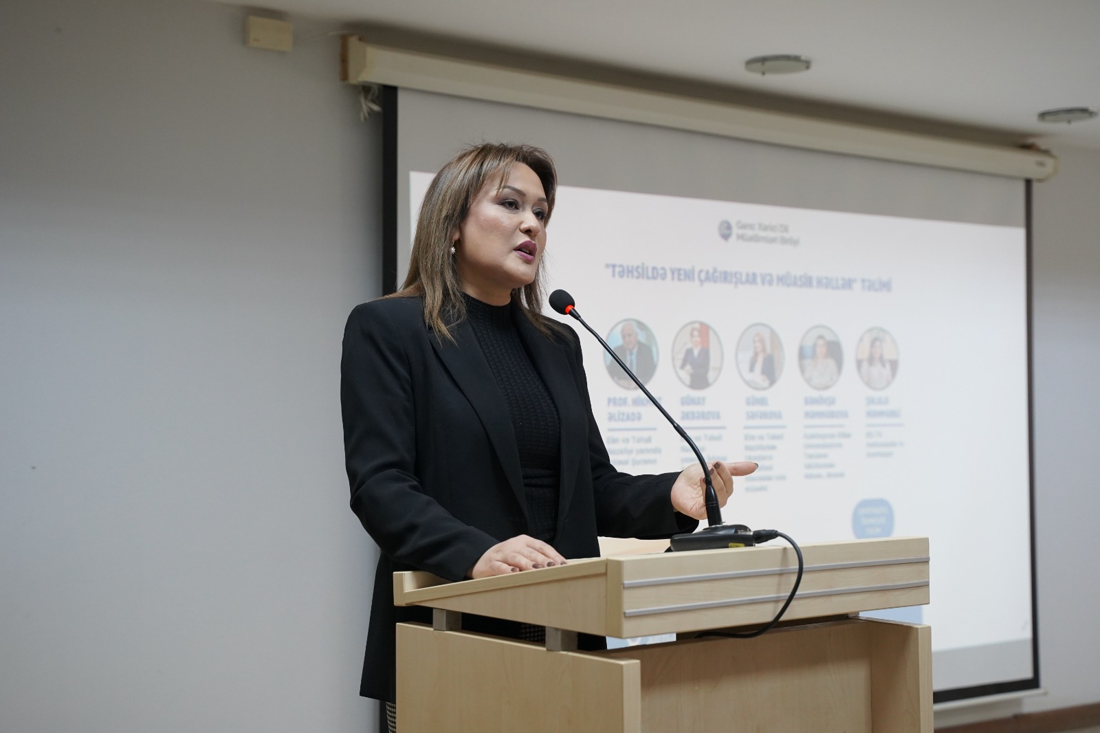 "Təhsildə yeni çağırışlar və müasir həllər" mövzusunda təlim keçirilib