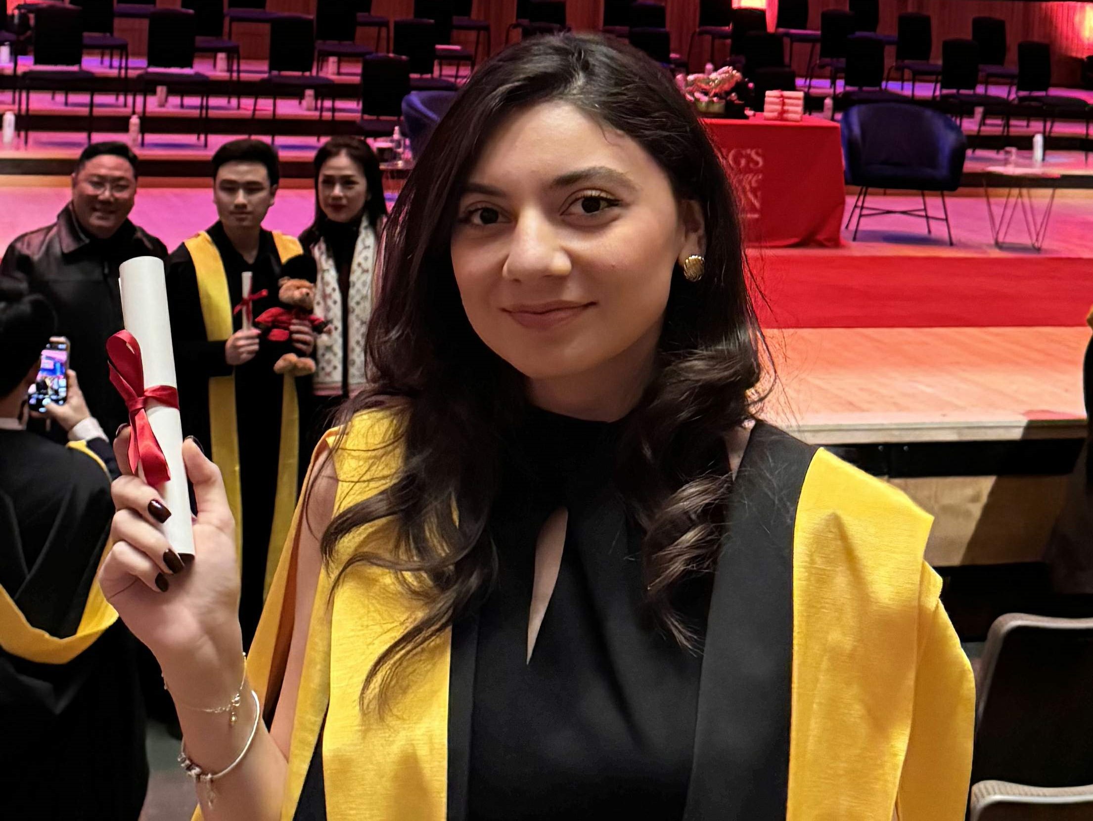 “Təhsili milli gücün əsas komponenti hesab edirəm” – DP məzunu ilə söhbət 