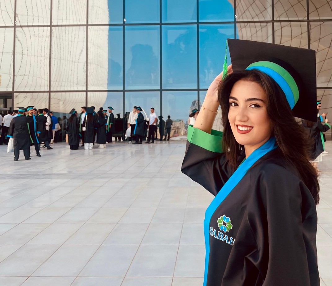 Təhsilini kredit hesabına bitirdi, indi məhkəmədə çalışır 