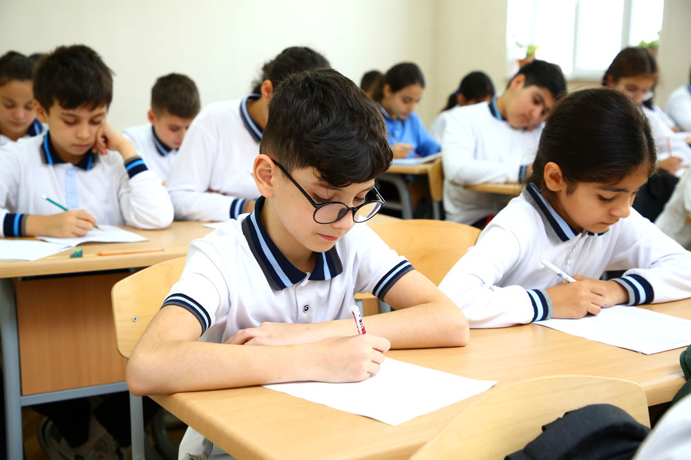 Təhsilli cəmiyyətə açılan pəncərə... 