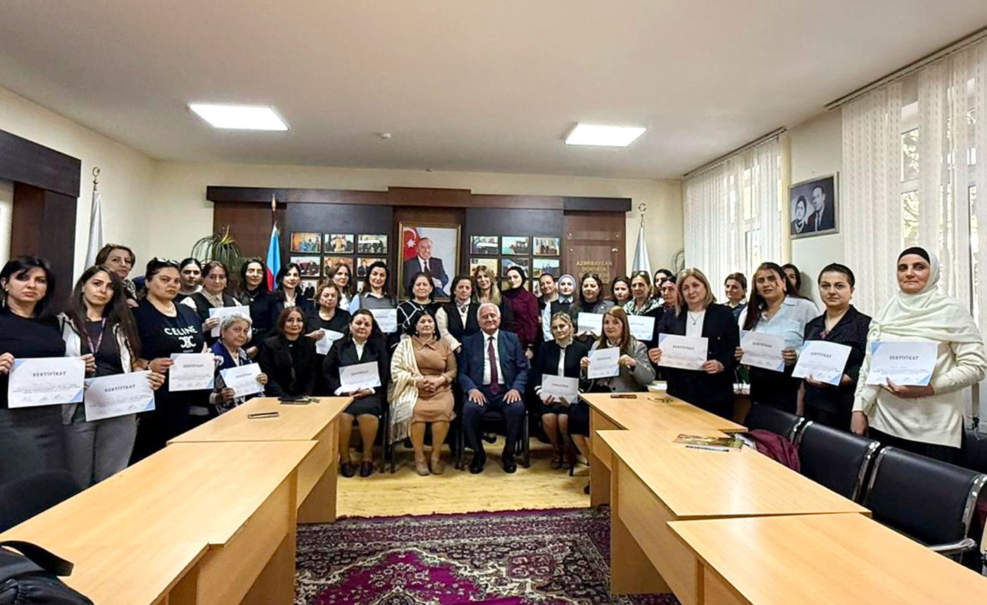 Təhsilverənlərin peşəkar inkişafına dəstək təlimləri davam edir 