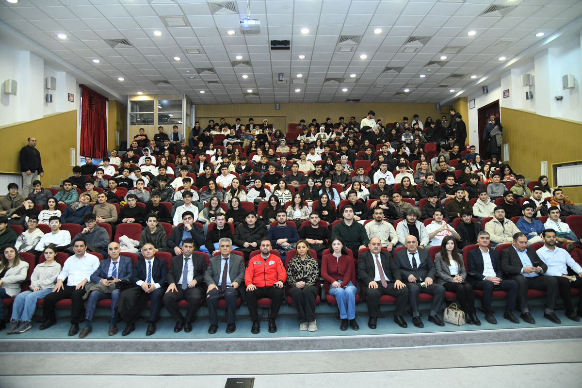 “TEKNOFEST”in rəsmi nümayəndəsi BMU tələbələri ilə görüşüb