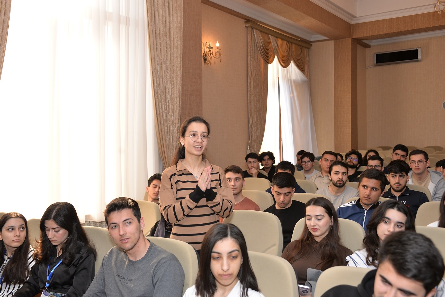 Tələbə yaz düşərgələrinin bağlanış mərasimi keçirilib