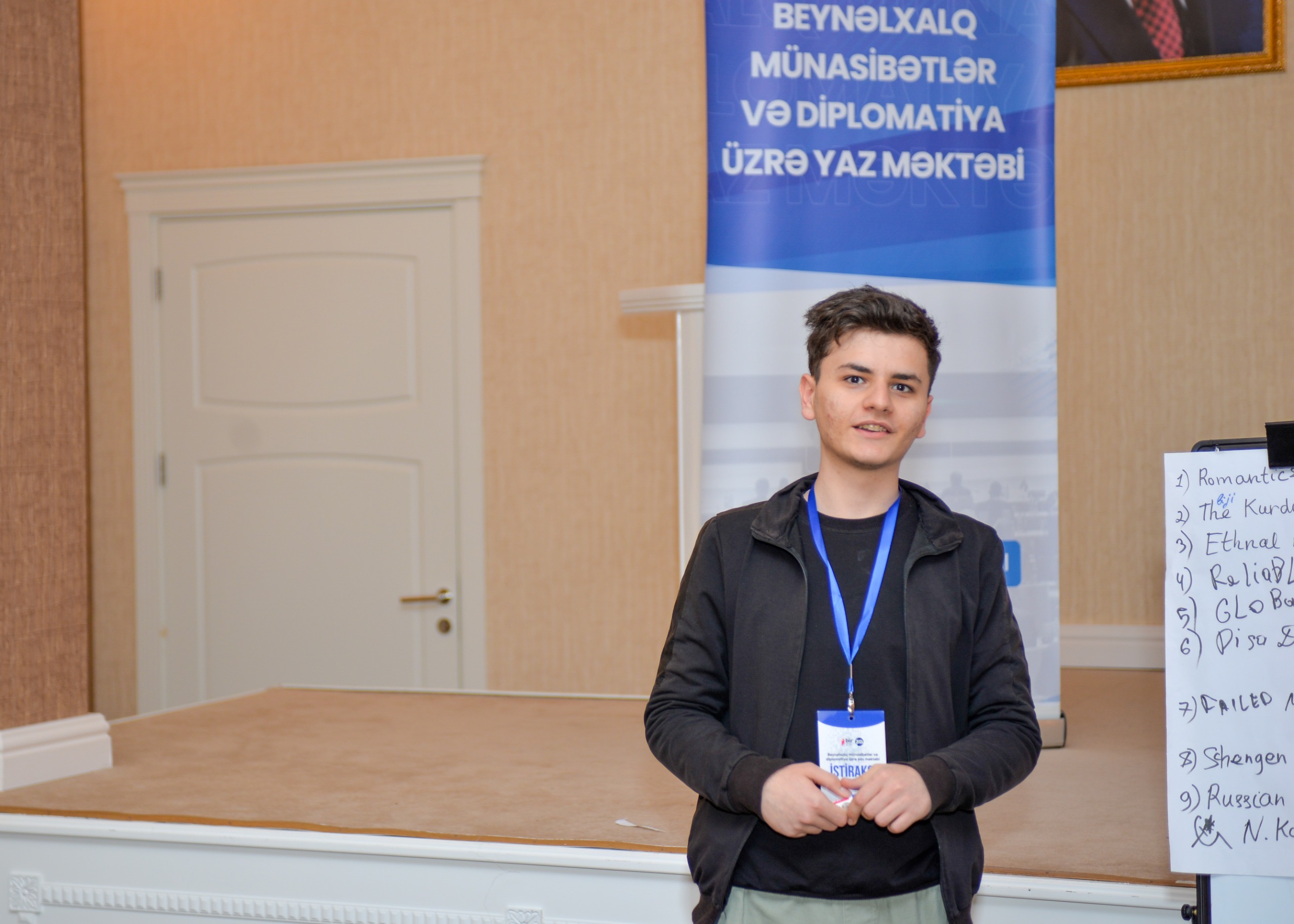 Tələbə yaz məktəbləri uğurla davam edir