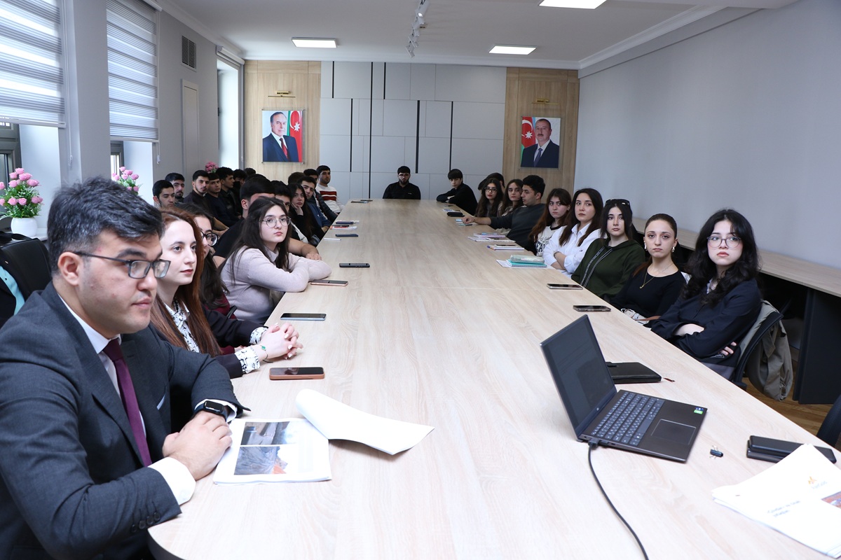 Tələbələr dağ-mədən sənayesində inşaat mühəndisliyinin rolu barədə məlumatlandırılıb