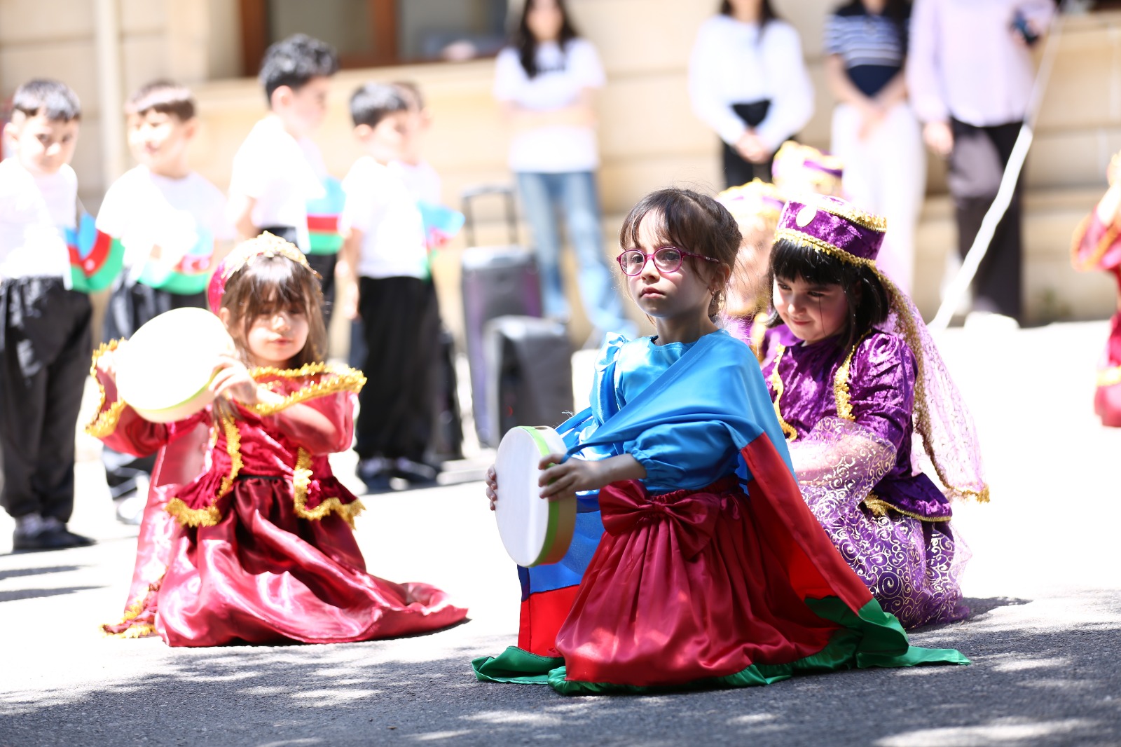 “Tələbələrimizə oynamağı öyrədirik” – ADPU-da keçirilən festivaldan REPORTAJ