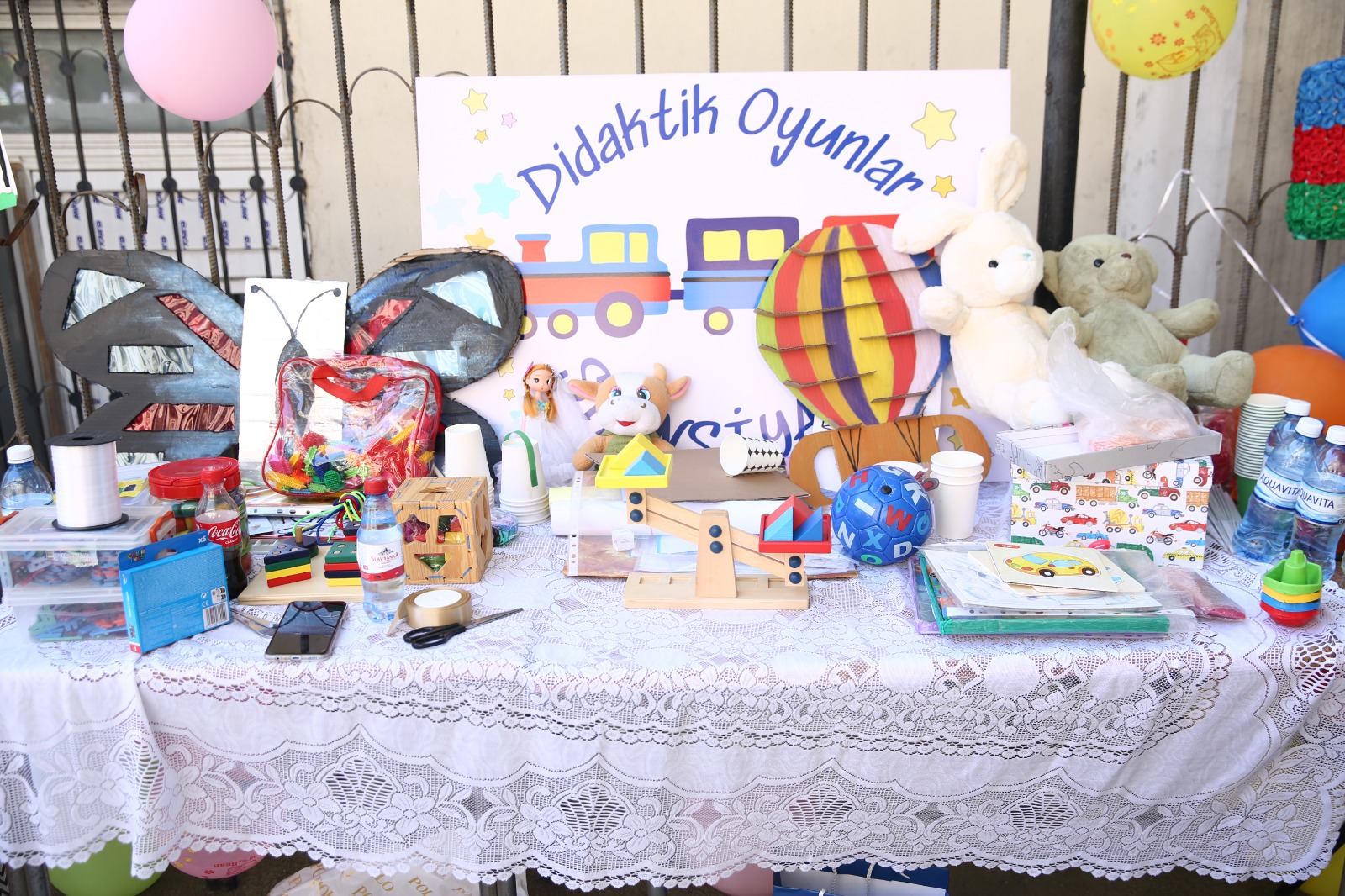 “Tələbələrimizə oynamağı öyrədirik” – ADPU-da keçirilən festivaldan REPORTAJ