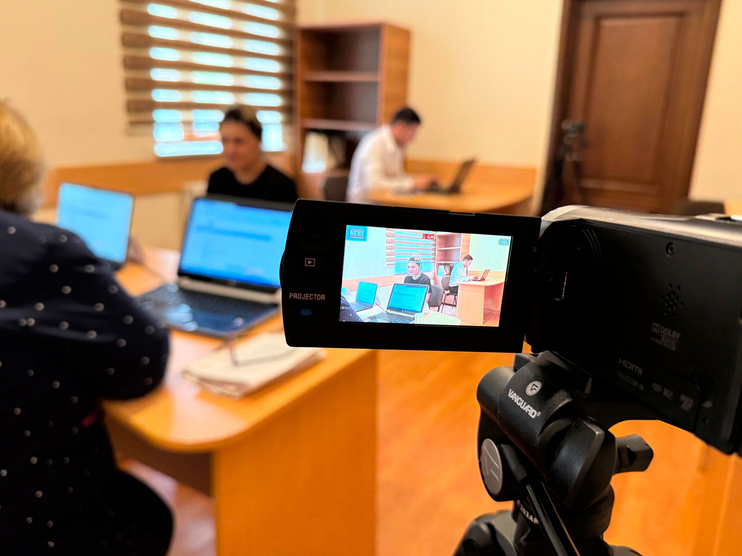 Tərbiyəçi-müəllimlərin işə qəbulu müsabiqəsinin müsahibə mərhələsi keçirilib