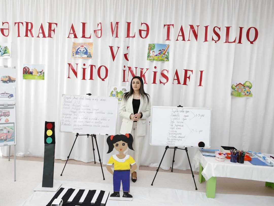 "Tərbiyəçi müəllimlərlə təcrübə mübadiləsi” adlı təlim keçirilib 