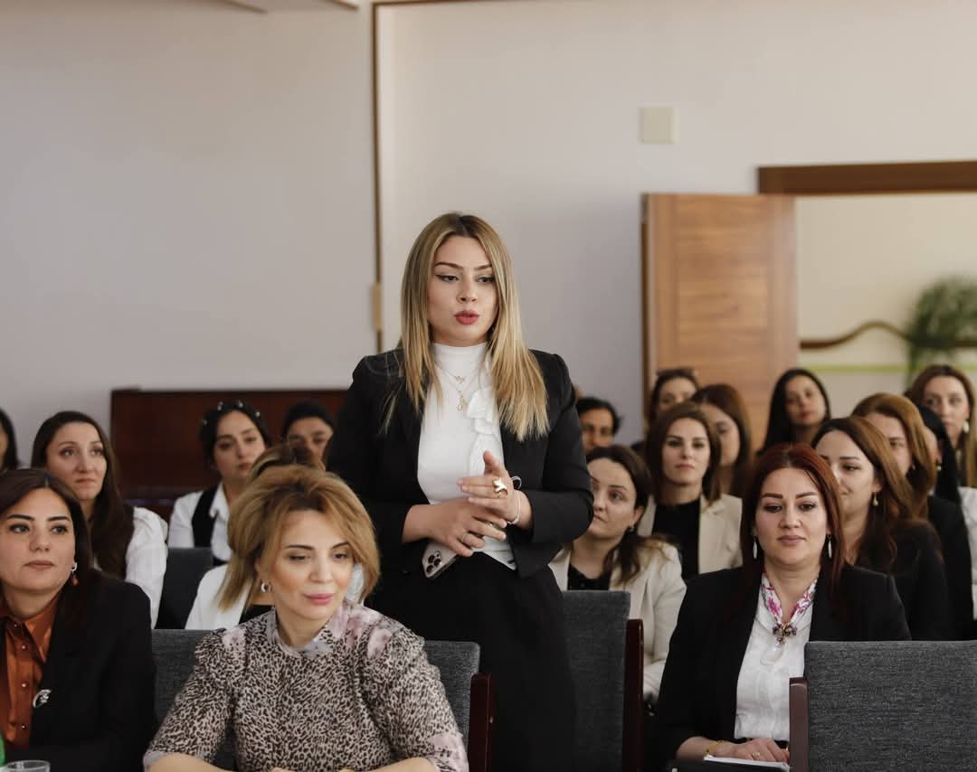 "Tərbiyəçi müəllimlərlə təcrübə mübadiləsi” adlı təlim keçirilib