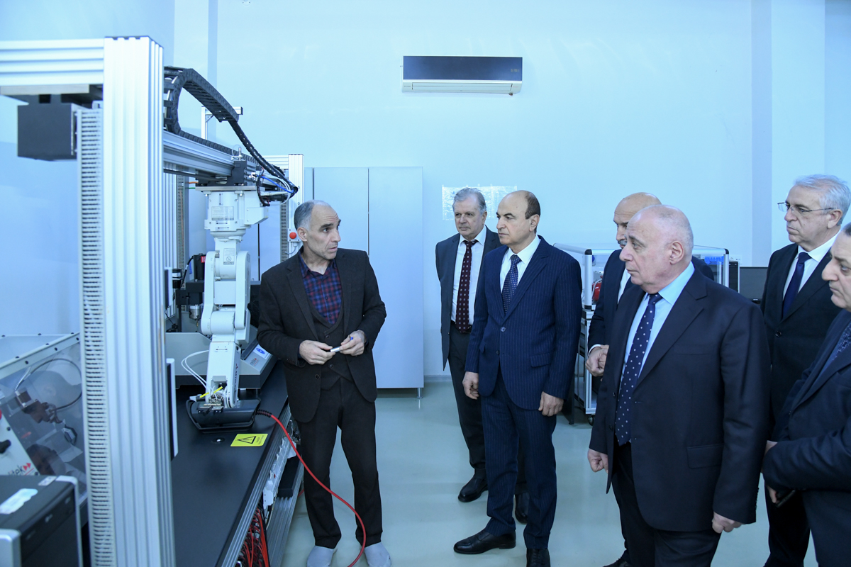 Texniki, texnoloji və Xüsusi təyinatlı ixtisaslar üzrə qrupun iclası keçirilib