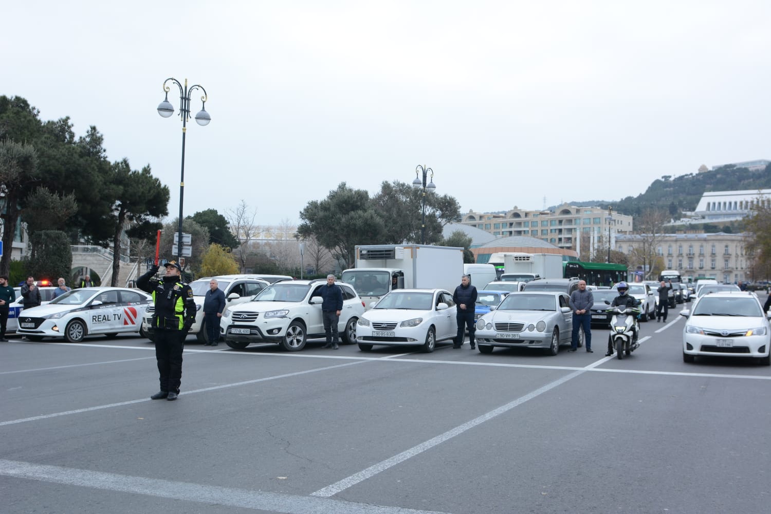 Təyyarə qəzasında həyatını itirən insanların xatirəsi yad edilib