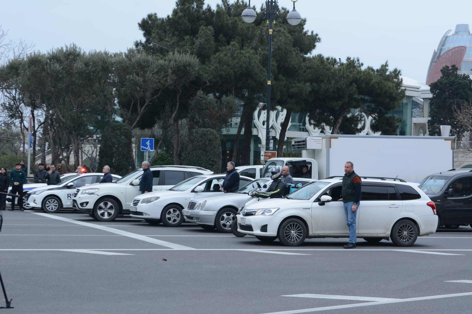 Təyyarə qəzasında həyatını itirən insanların xatirəsi yad edilib