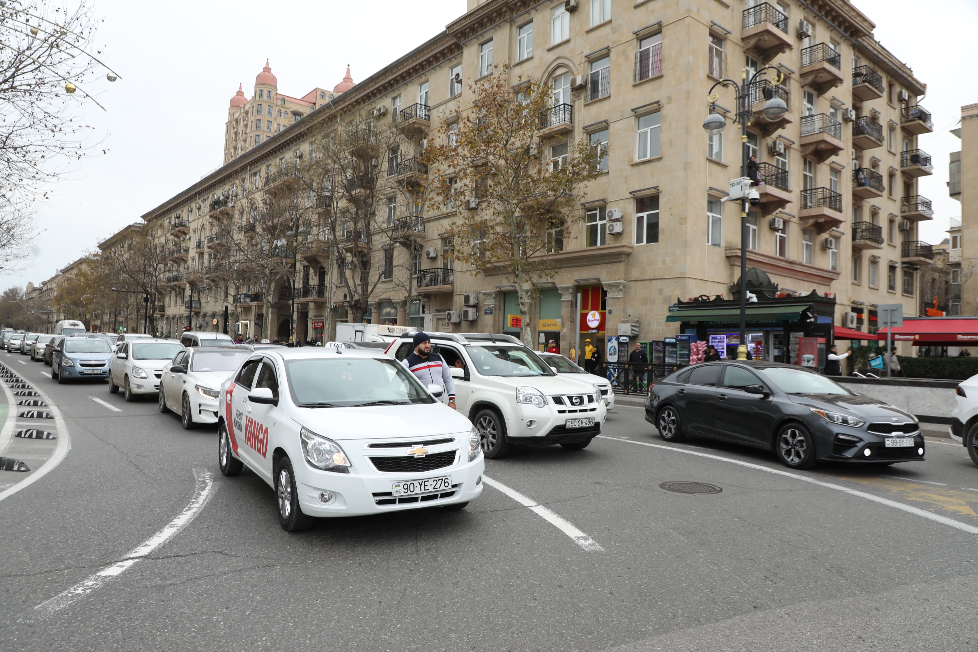 Təyyarə qəzasında həyatını itirən insanların xatirəsi yad edilib