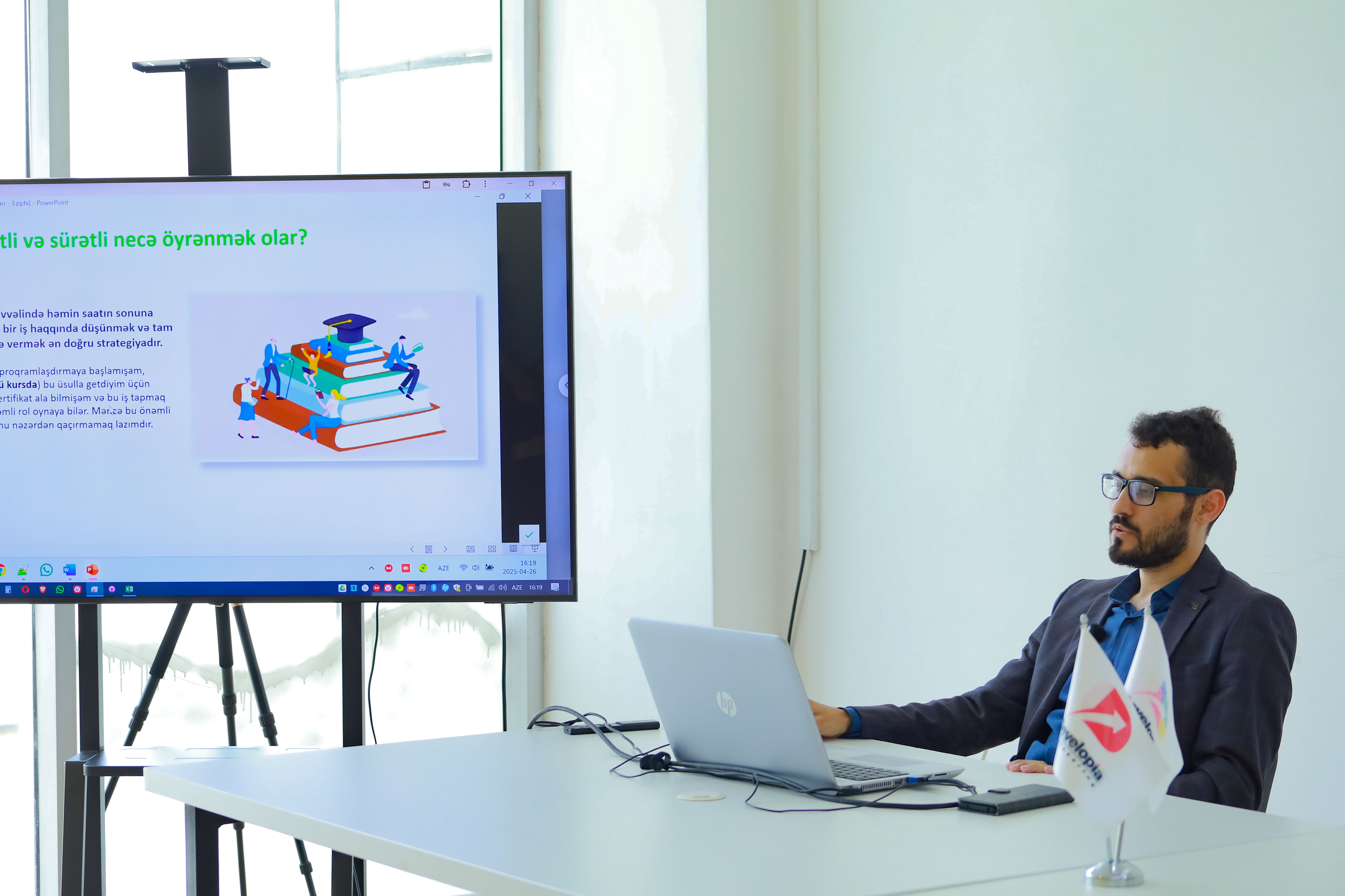 TİF təqaüdçüləri üçün təlim sessiyası təşkil olunub