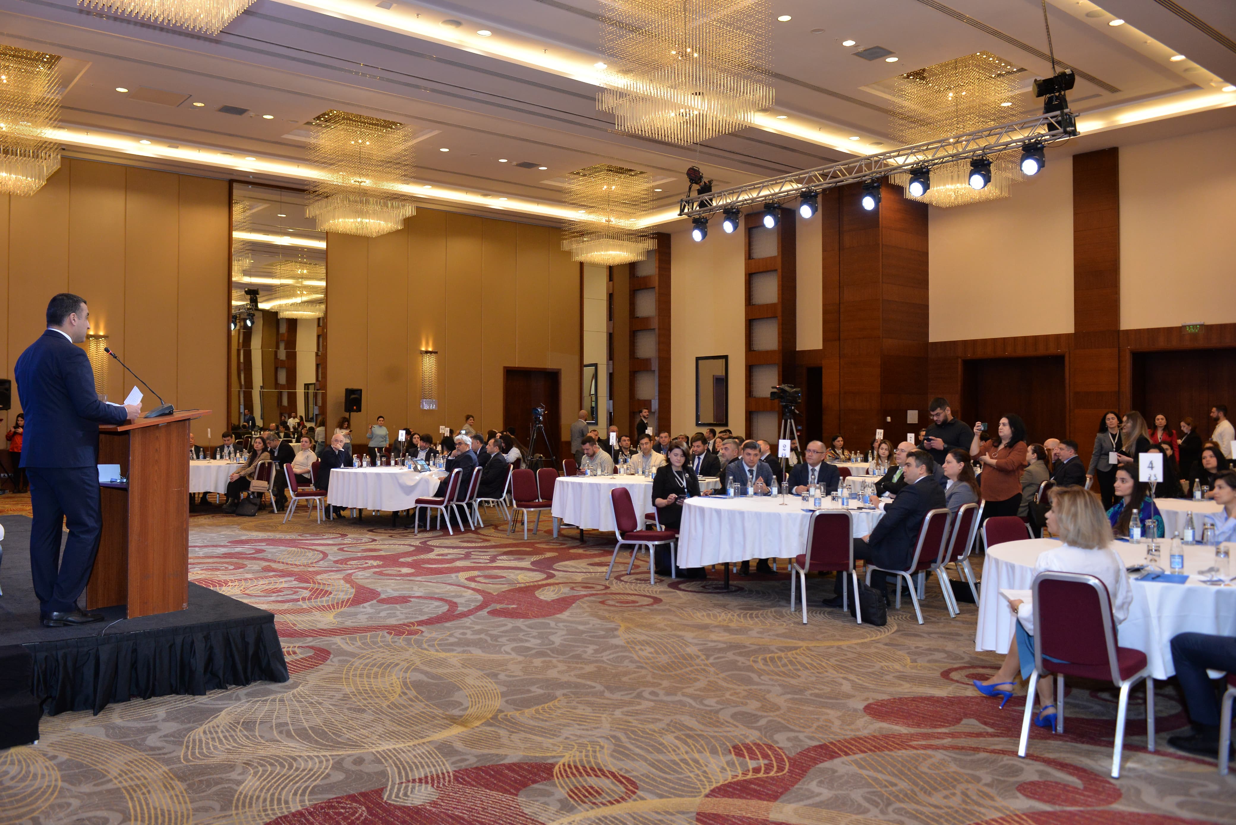 "Tikinti sektoru üzrə peşə təhsilində dövlət-özəl əməkdaşlığının rolu" mövzusunda müzakirələr keçirilib