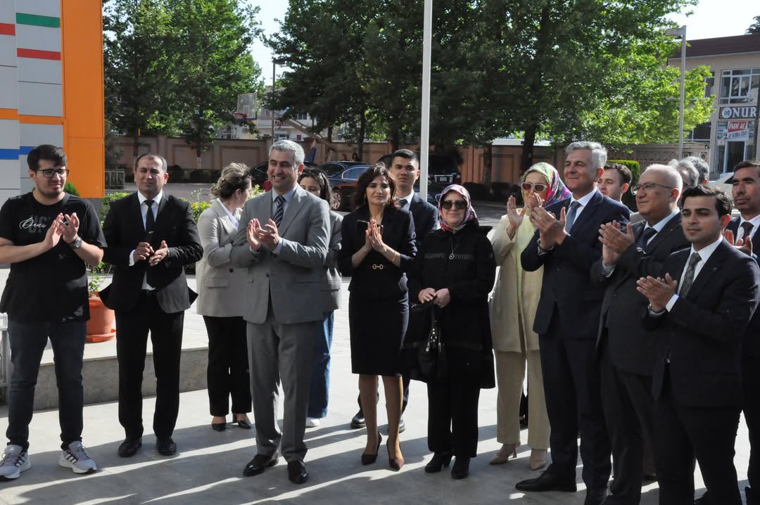 Türkiyəli qonaqlar Mübariz İbrahimov adına Bağça-Məktəb-Lisey Kompleksində olublar