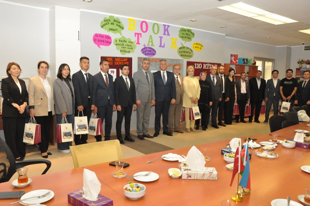 Türkiyəli qonaqlar Mübariz İbrahimov adına Bağça-Məktəb-Lisey Kompleksində olublar