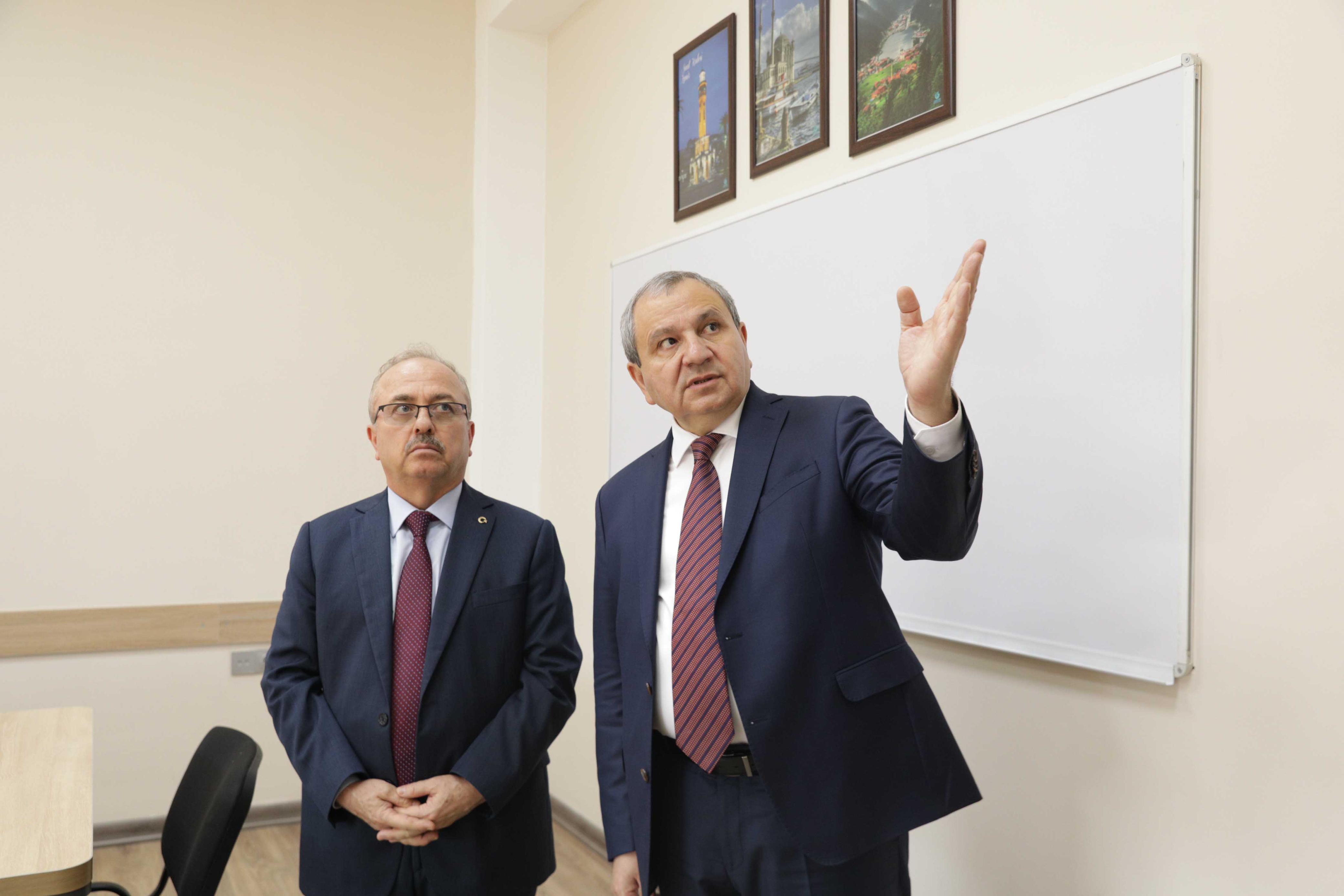 Türkiyənin Azərbaycandakı səfiri BDU-da olub