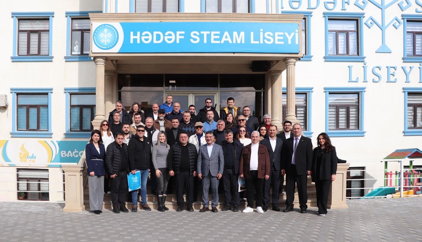 Türkiyənin kollec direktorları Hədəf Liseyində olublar 