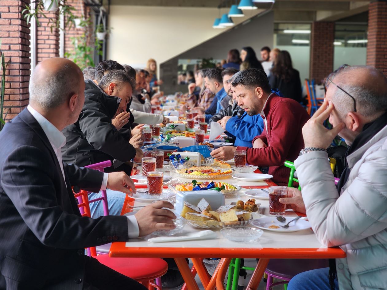 Türkiyənin kollec direktorları Hədəf Liseyində olublar