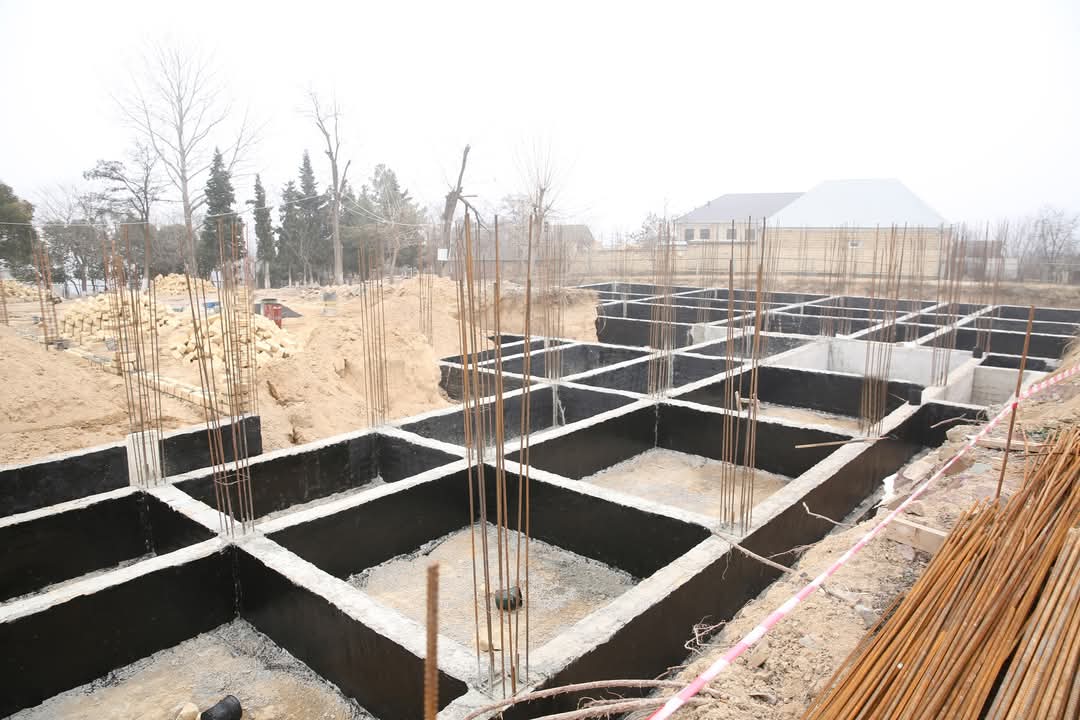 Ucqar kənddə yeni məktəb binası tikilir