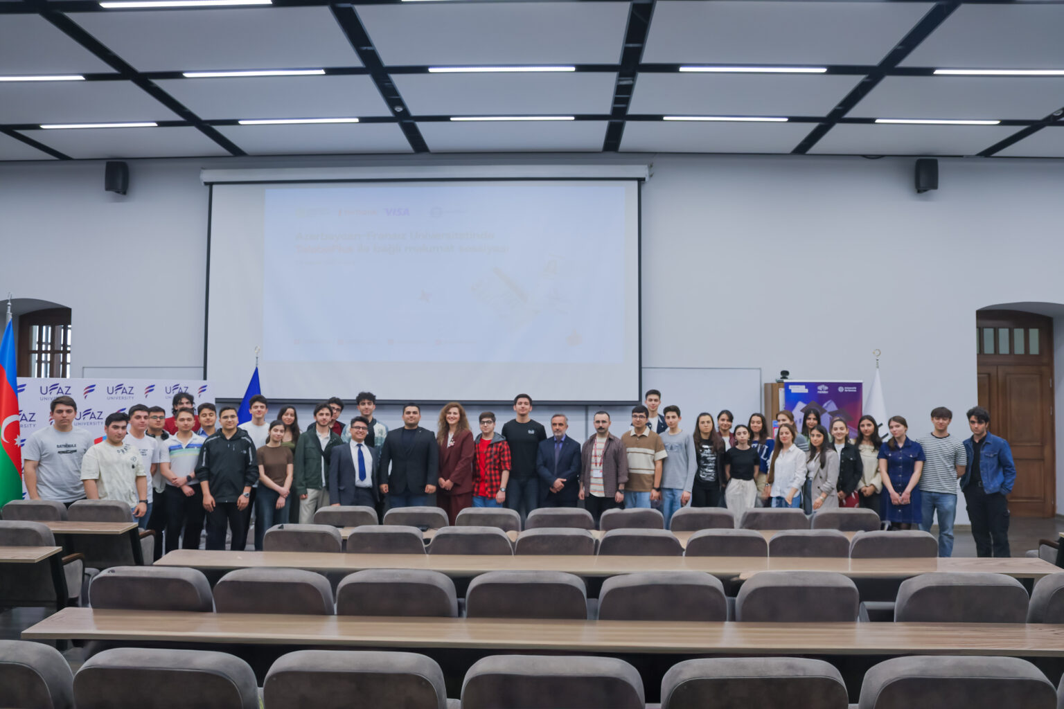 UFAZ-da TələbəPlus kartı ilə bağlı infosessiya keçirilib