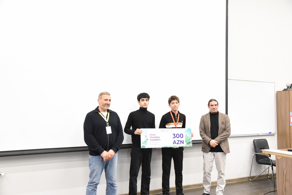 UFAZ-da Yaşıl kimya hakatonu keçirilib