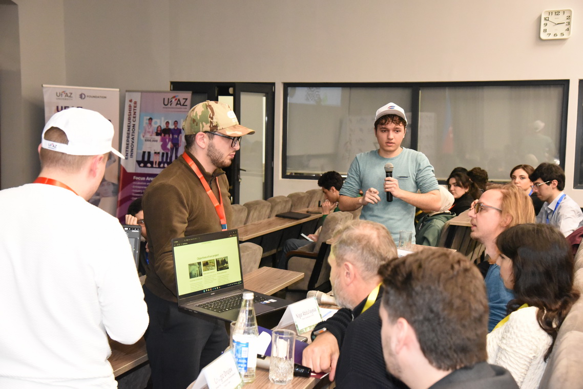 UFAZ-da Yaşıl kimya hakatonu keçirilib