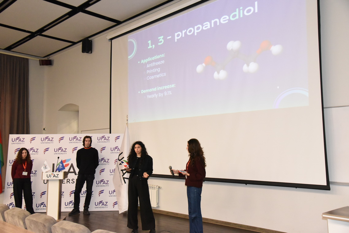 UFAZ-da Yaşıl kimya hakatonu keçirilib