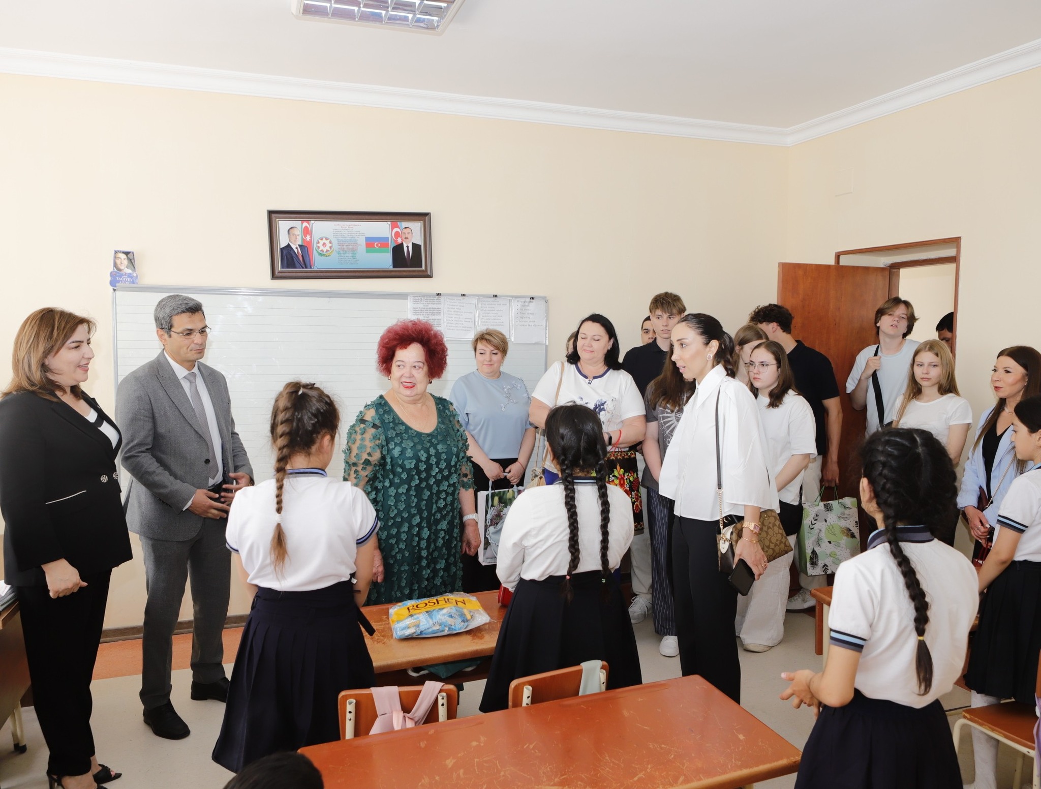 Ukraynalı şagird və müəllimlər Naxçıvana səfərə gəliblər