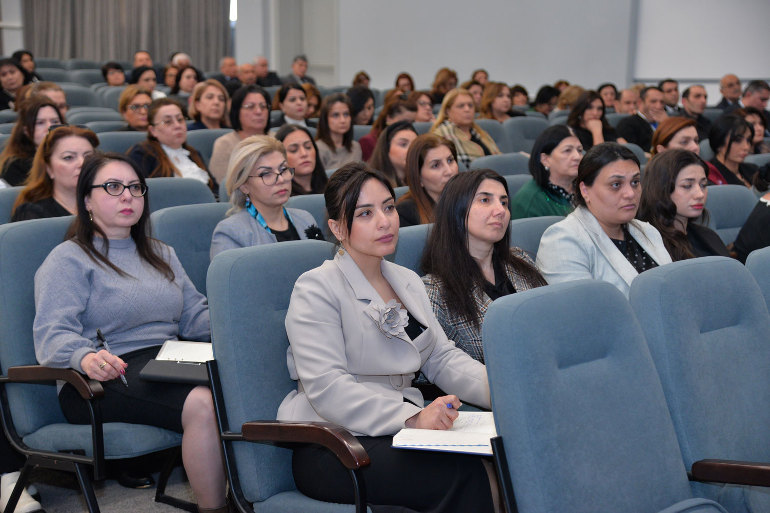 Ümumi təhsil müəssisələrinin rəhbərləri ilə görüş keçirilib