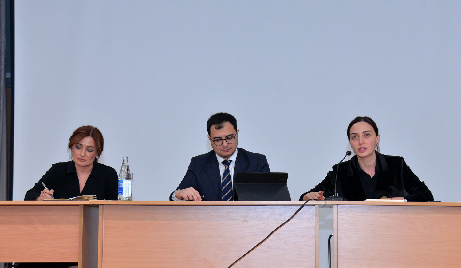 Ümumi təhsil müəssisələrinin rəhbərləri ilə görüş keçirilib