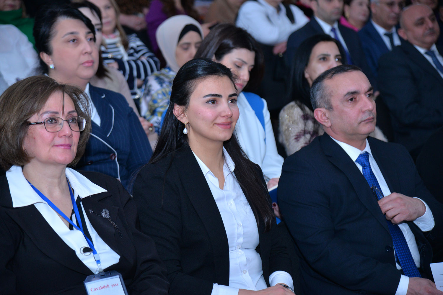 Ümumtəhsil məktəblərinin inkişafı mövzusunda panel müzakirə keçirilib