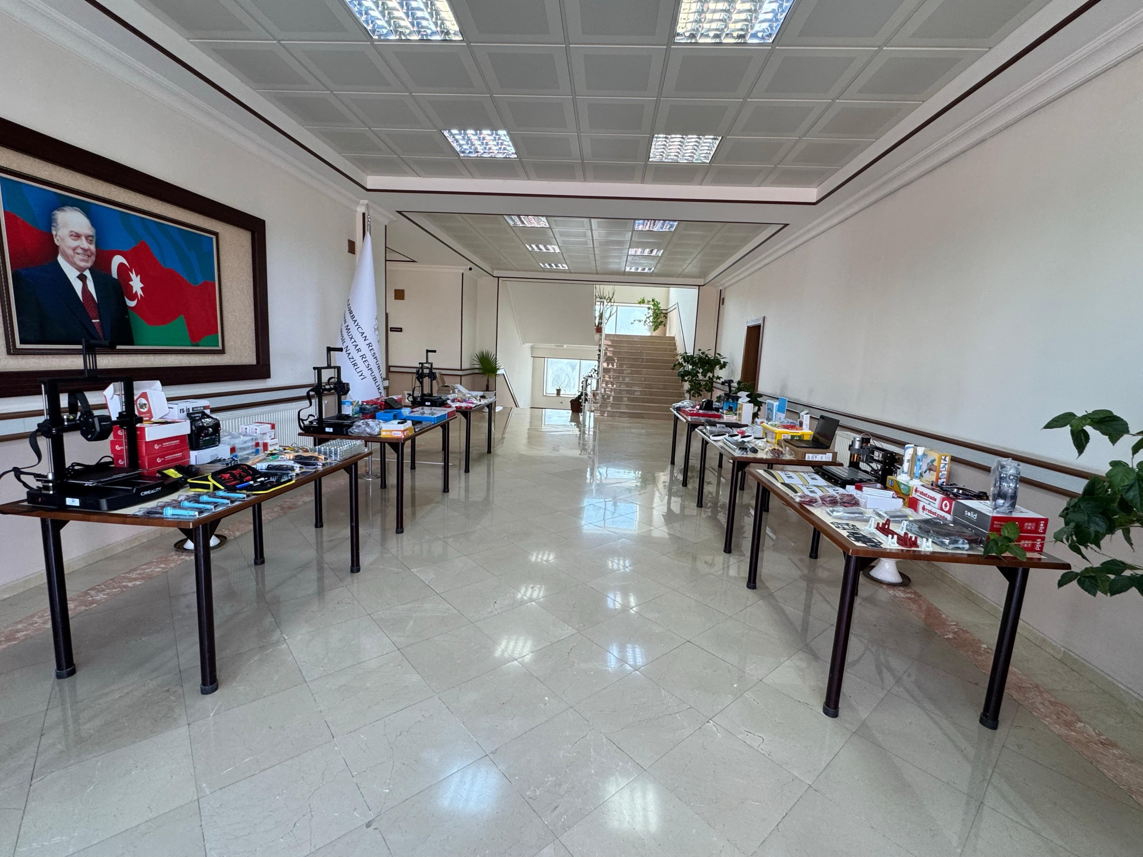 Ümumtəhsil müəssisələrindəki STEAM otaqlarına yeni avadanlıqlar verilib 